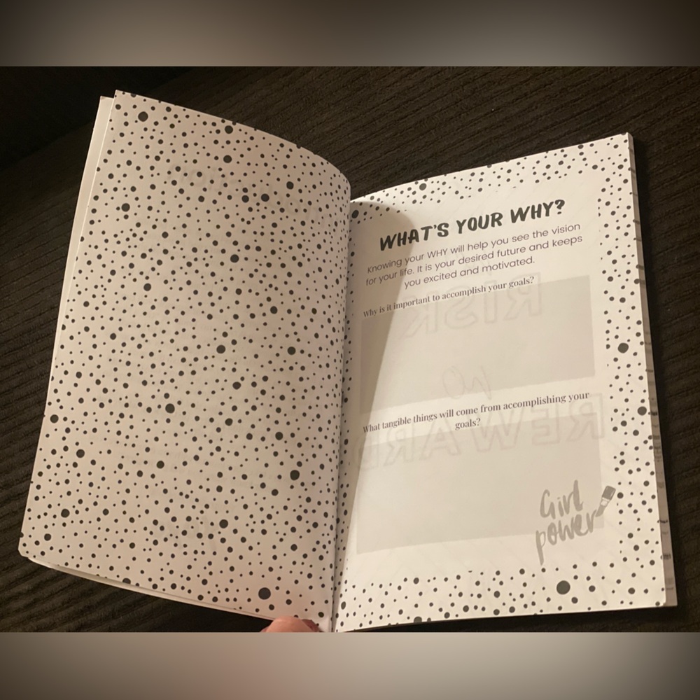 Goal Journal, ‘Girl Meets Goal’ — 12 Week Journal To Conquer Goals Like A Boss! - Picture 7 of 13